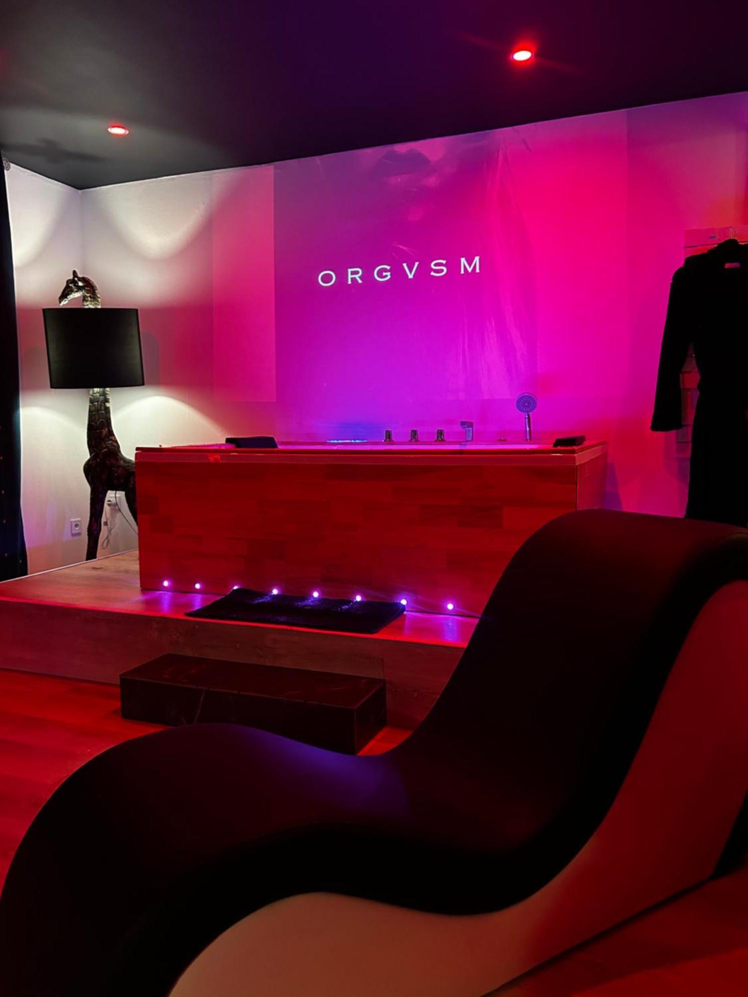 Love Room Haut De Gamme - L'Extase Avec Jacuzzi Violaines Eksteriør billede