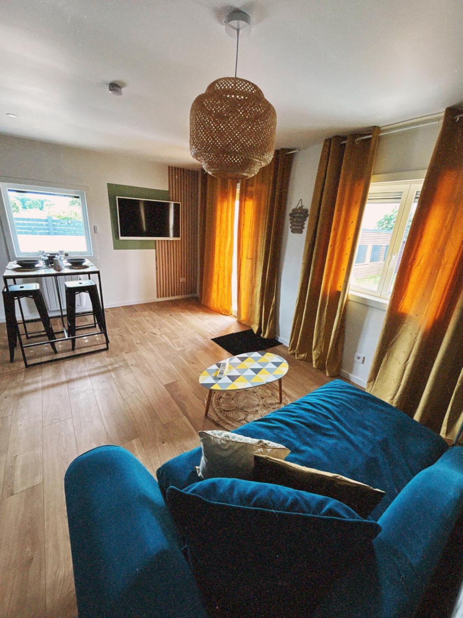 Love Room Haut De Gamme - L'Extase Avec Jacuzzi Violaines Eksteriør billede