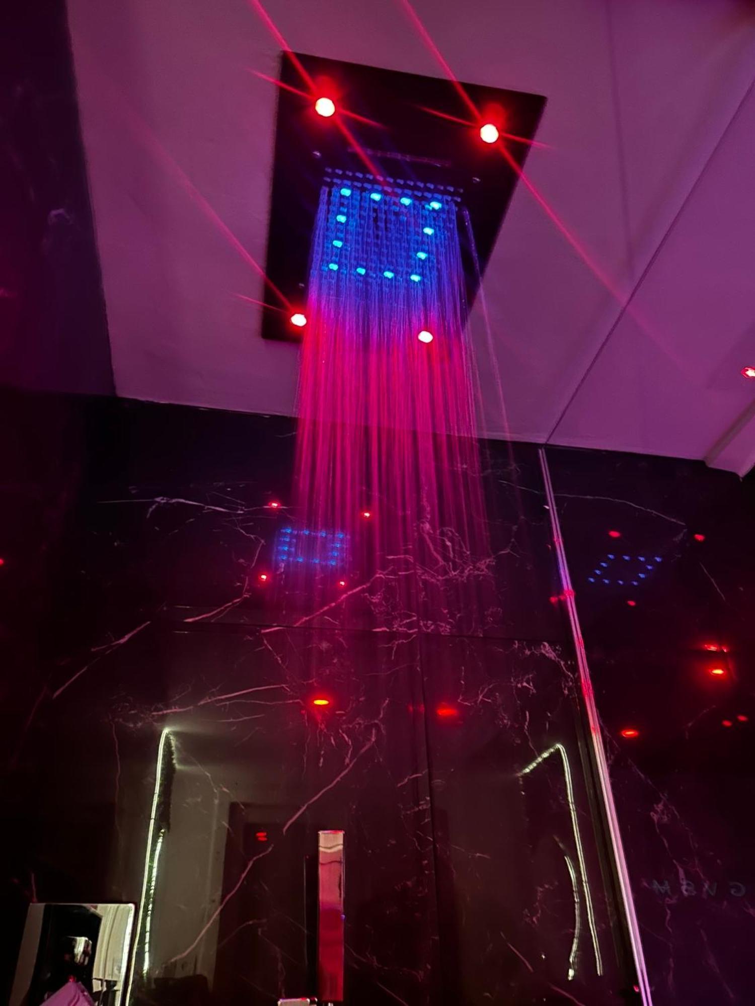 Love Room Haut De Gamme - L'Extase Avec Jacuzzi Violaines Eksteriør billede
