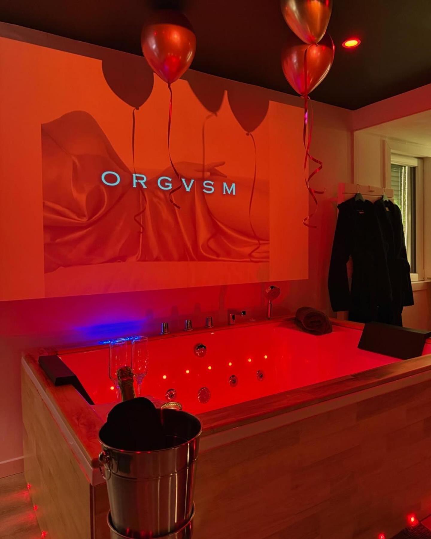 Love Room Haut De Gamme - L'Extase Avec Jacuzzi Violaines Eksteriør billede